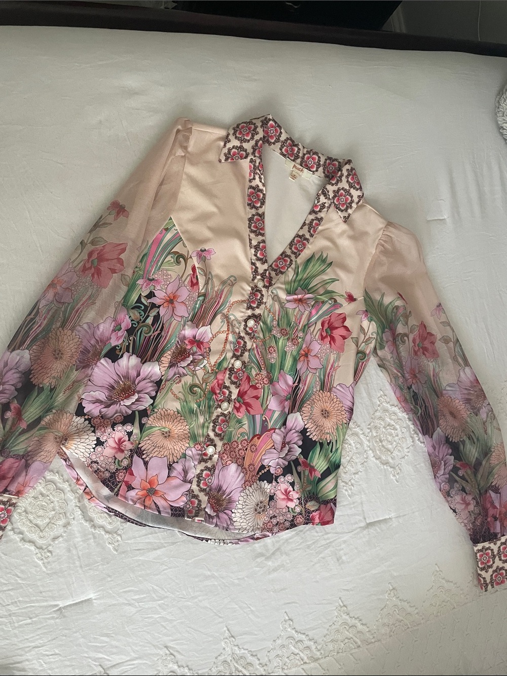 Floral V-Neck Button Blouse in Blush Pink